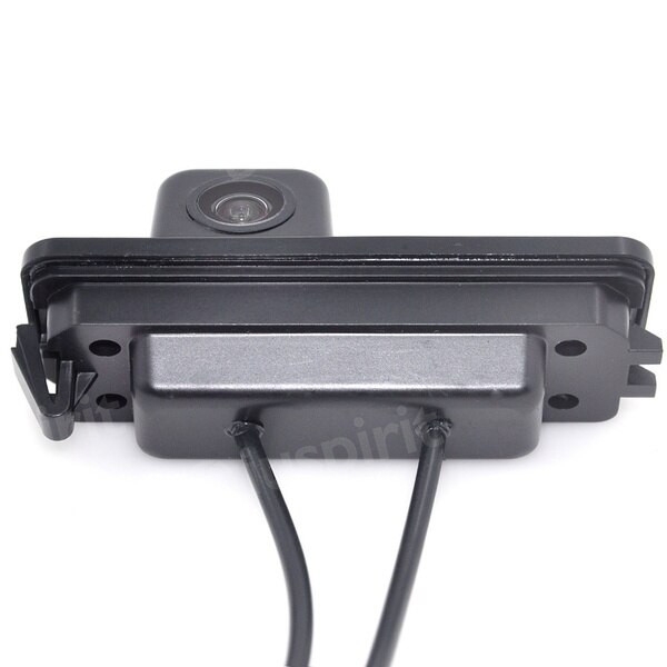 Telecamera retromarcia per Golf 5, Golf 6, Polo, Passat, Seat Leon/Altea retrocamera specifica luce targa - immagine 3